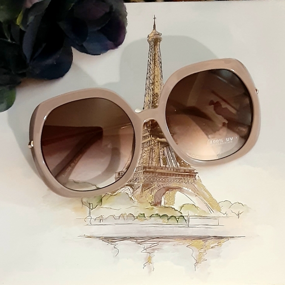 Taupe Frame w/Gold Hardware Sunglasses - Picture 2 of 5